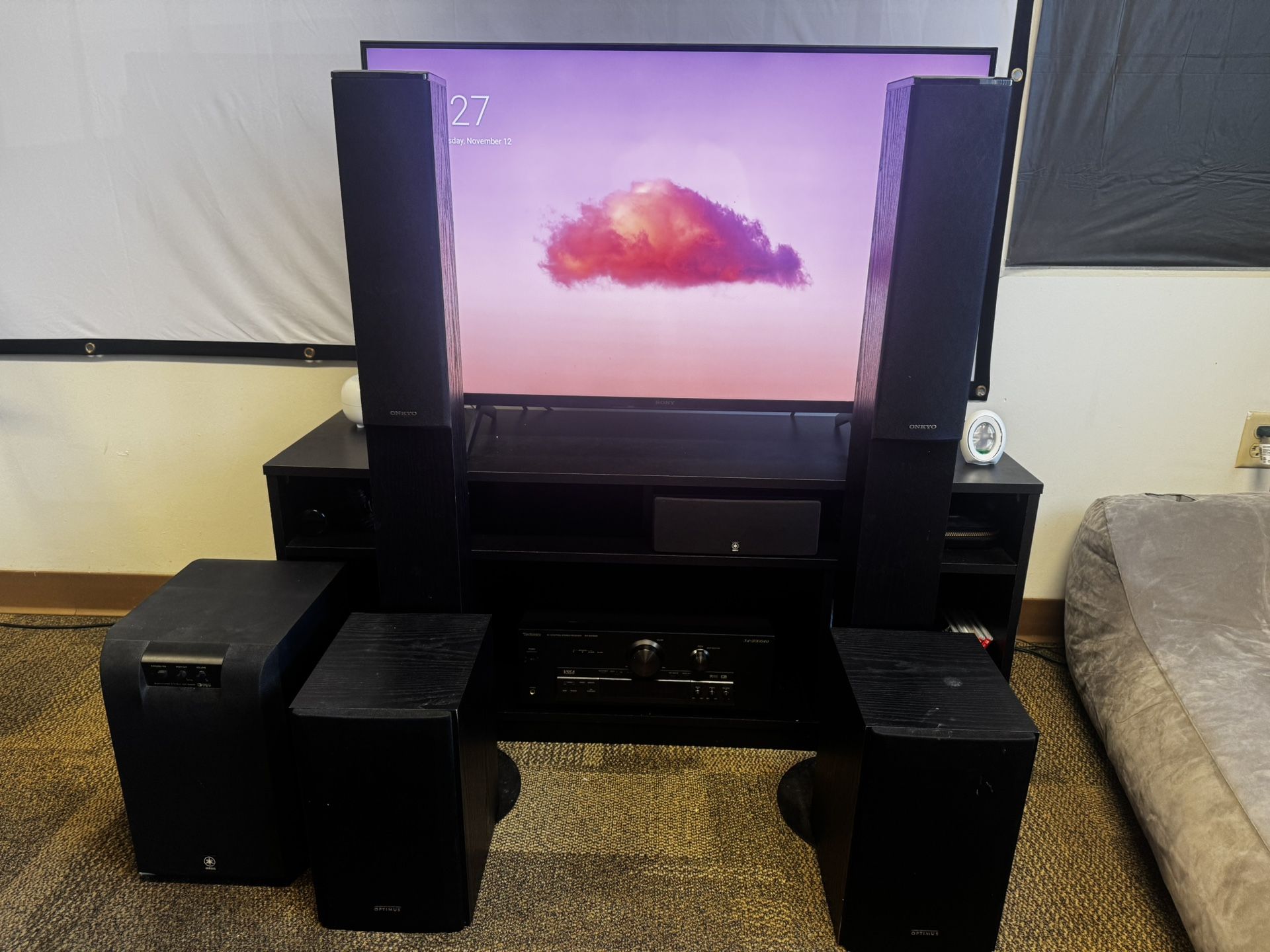 Stereo System and full Surround Sound