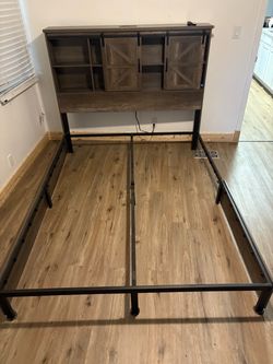 Queen Farmhouse bed frame with USB