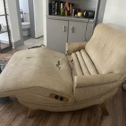 Free * 1970s Vintage Deluxe Electric Contour Lounge Chair