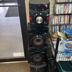 4 Piece LG Stereo System 