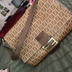 Fendi Zappa Mama FF Leather Shoulder Bag — Excellent Cond. - Original Purchase tag