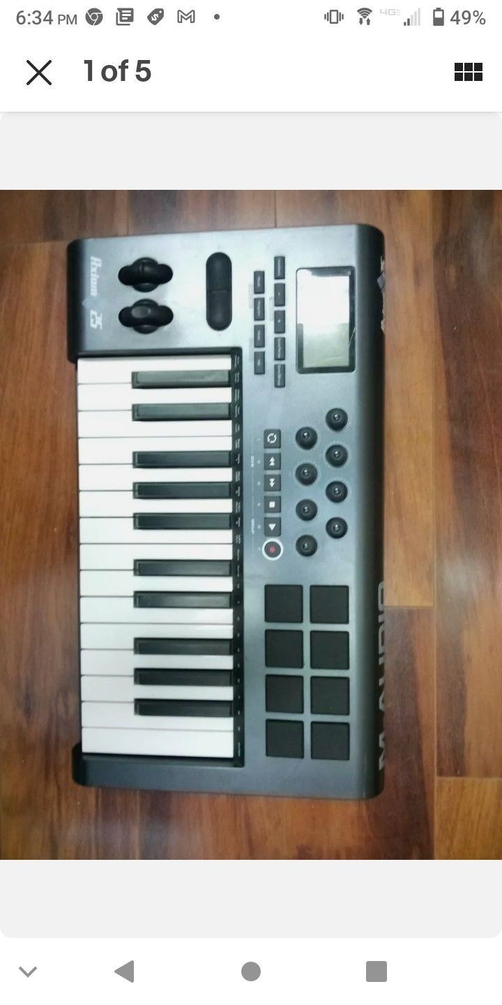 M-Audio AXIOM 25 Advanced 25 Key Semi Weighted USB MIDI Keyboard Controller