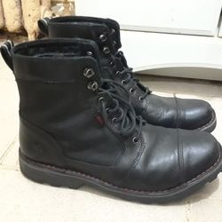 Any Kind Shoes From Size Number 9 Up To 12