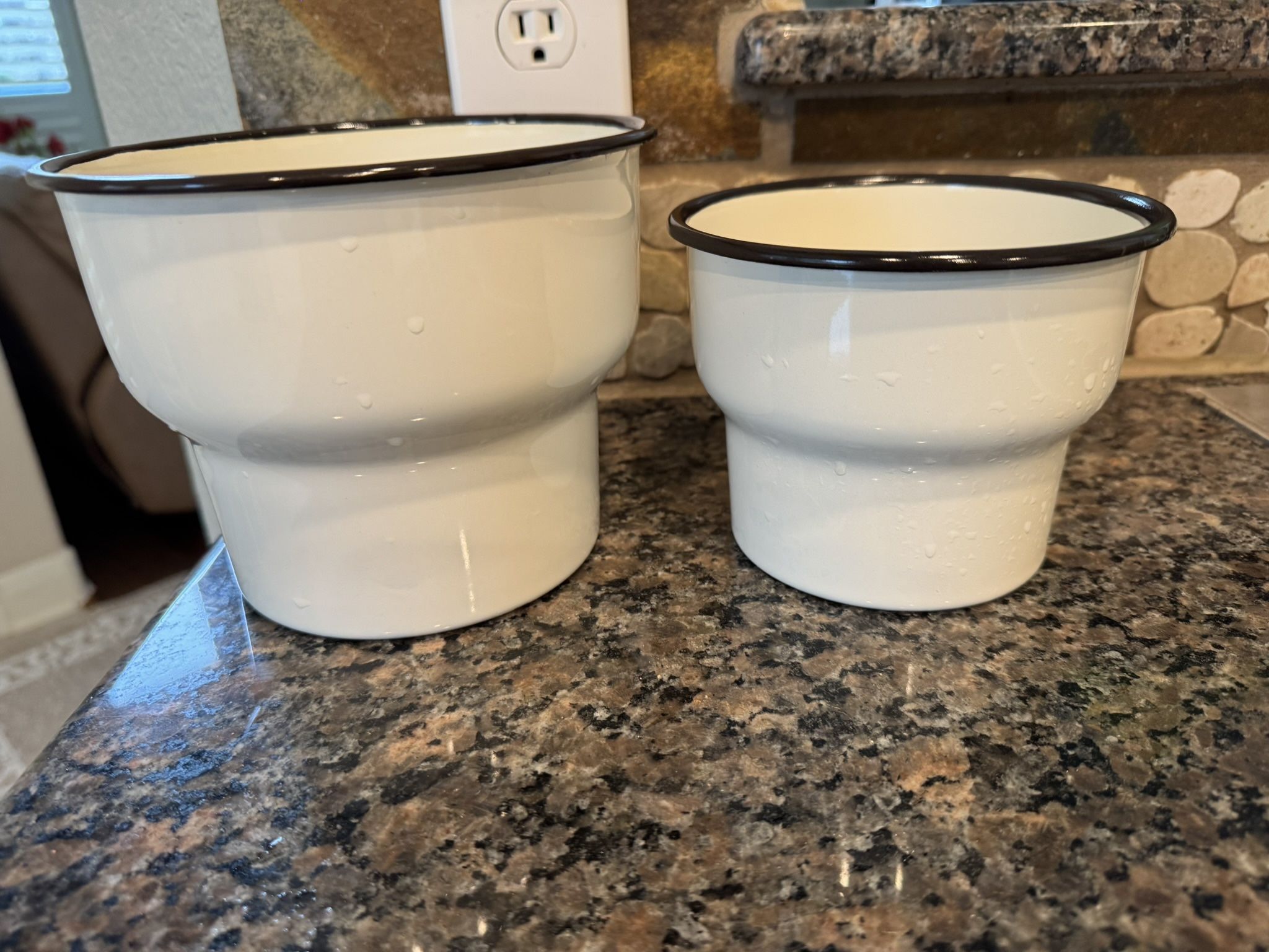 Lightly Used Metal Planter Nesting Combo Looks Good Together