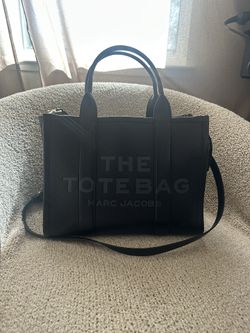 Marc Jacob’s Tote Bag Medium Size