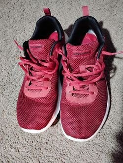Skechers Size 9 .5