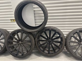 26” rim off Chevy Tahoe