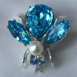 Unsigned Dodds Blue Crystal Bumble Bee Brooch Silver Tone Vintage 1950s