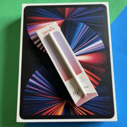 Apple iPad Pro 12.9” 5th Generation (2021 - M1 Chip) 2TB With Pen & Keyboard Case 