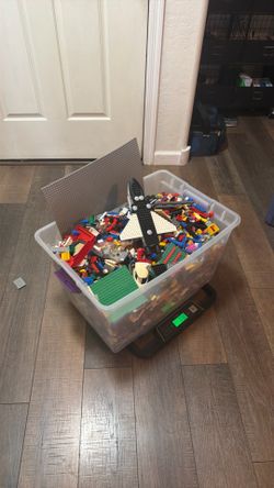 33 Pounds of Legos