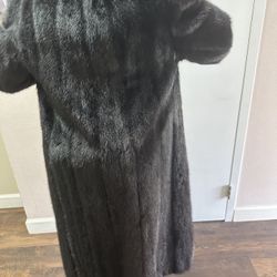 Price markdown beautiful black mink coat $600 midcalf great Christmas present