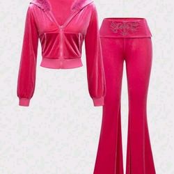 WOMEN'S LOUNGEWEAR SET