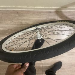 29inch White Throne Rims 