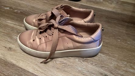 Steve Madden Size 10 Sneakers