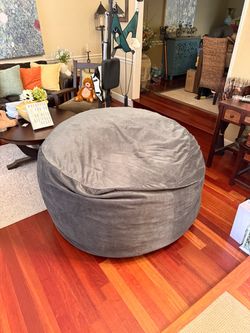 Large foam bean bag - kids room or adult gaming or dogs!