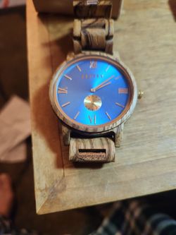Leftly Men Wooden Watch