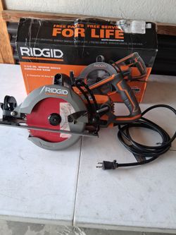 RIDGID 7-1/4" worm drive circular saw