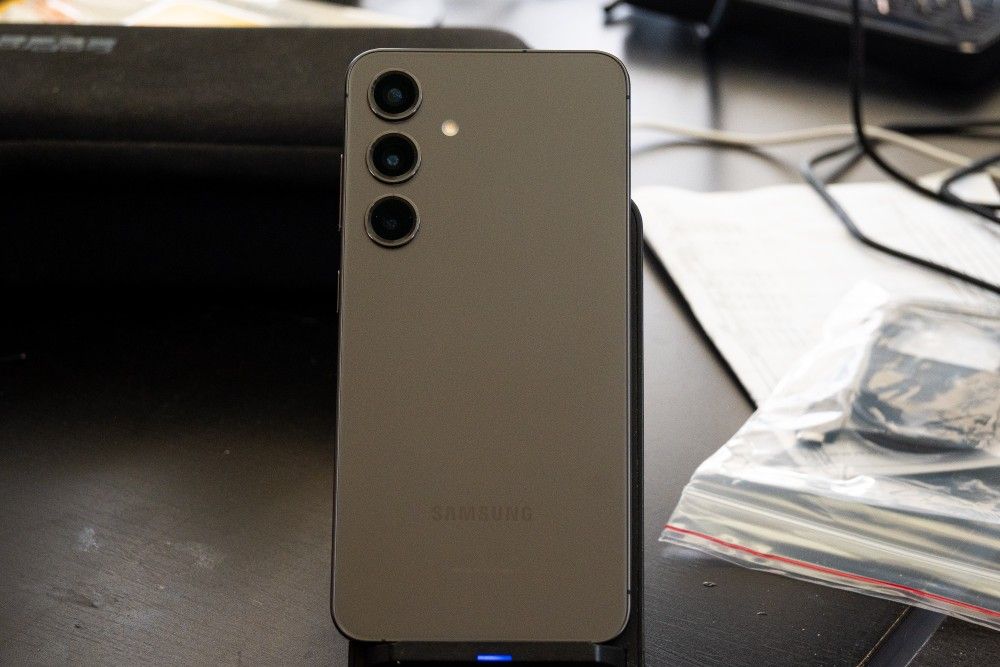Samsung Galaxy S24 (Unlocked) 256gb