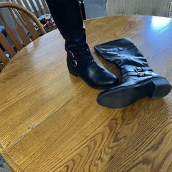 Women’s Black Zipper Boots 