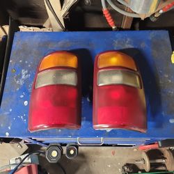 Chevy Gmc Tahoe Rrar Tail Lights Oem Made In The USA