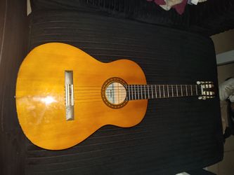 Classical guitar 3/4