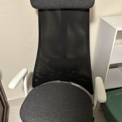 Swivel Desk chair 