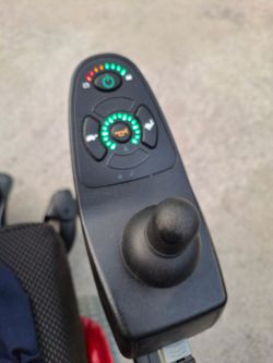 Electric wheelchair Jazzy 614HD - Silla de ruedas electrica