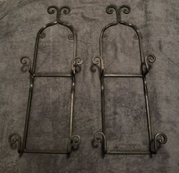 Metal Wall Plate Display Hangers – Set of 2