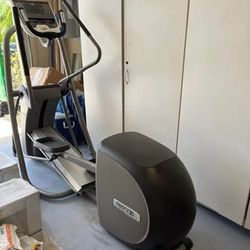PRECOR 5.37 ELLIPTICAL  Cross Trainer