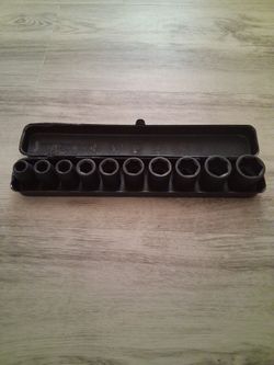 Pittsburgh 11pc 1/2" impact metric socket set 11mm-24mm black with case