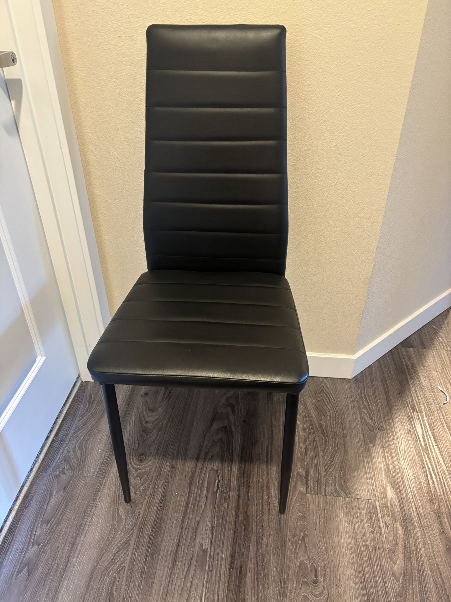 4 Chairs