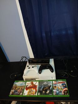 white Xbox one gaming bundle with rare video game