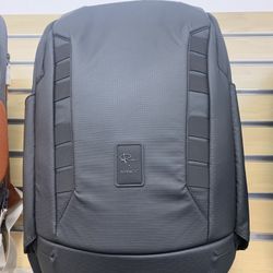 Nomatic 25L Backpack