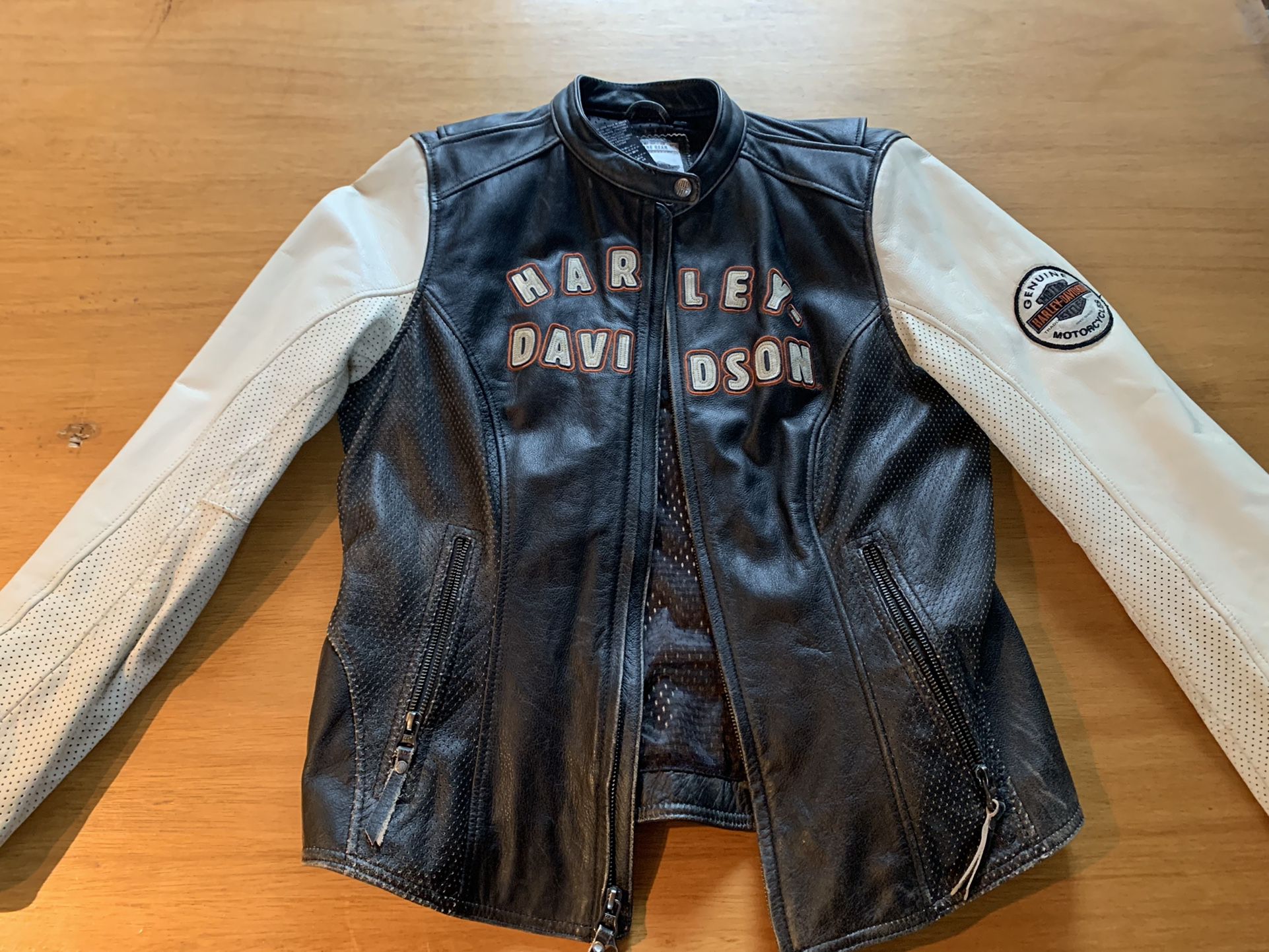 Leather Harley Davidson Women’s Jacket and Full Face Shield Helmet
