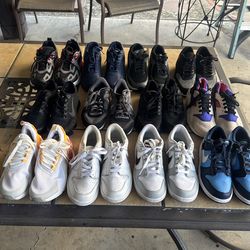 Woman Nike bulk only 12 pairs size between 5-6/12