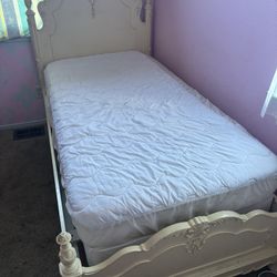 Twin Bed