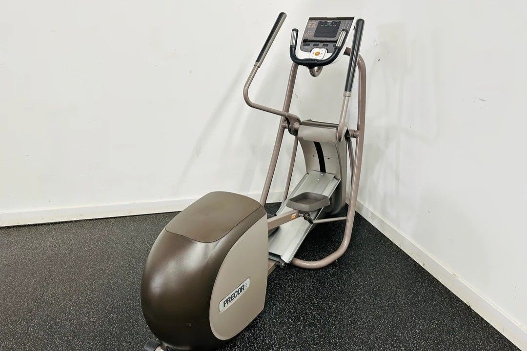 Precor EFX 5.37 Elliptical Machine "Convertible"