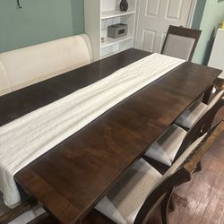 Dining Table + 8 chairs