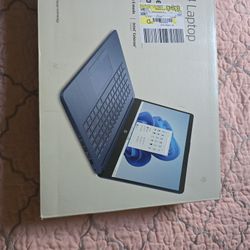 Laptop Nuevo  En Su Caja 
