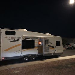 2004 Gear Box Toy Hauler