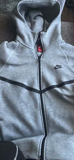 Grey Nike Tech Fleece – Men’s Small – Clean, Washed, No Flaws