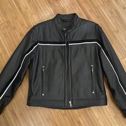 Women’s leather motorcycle jacket w/ full length removable liner. 