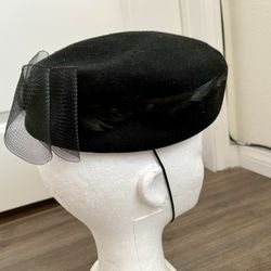 Elegant Black Hat with Bow