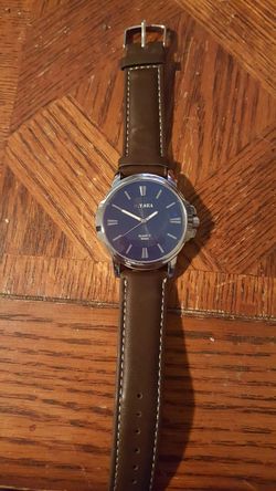 Brand new mens watch with leather band