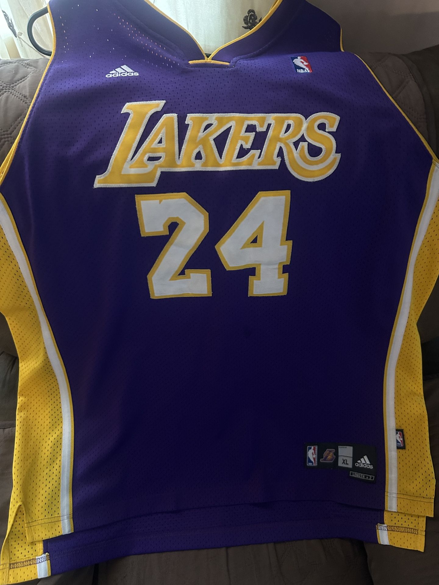 Lakers Jersey Kobe Addidas 120$