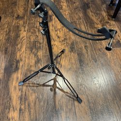 K&M Performer Walk Up electric guitar stand