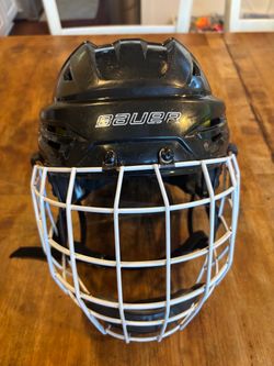 Bauer RE-AKT 95 Hockey Helmet - medium