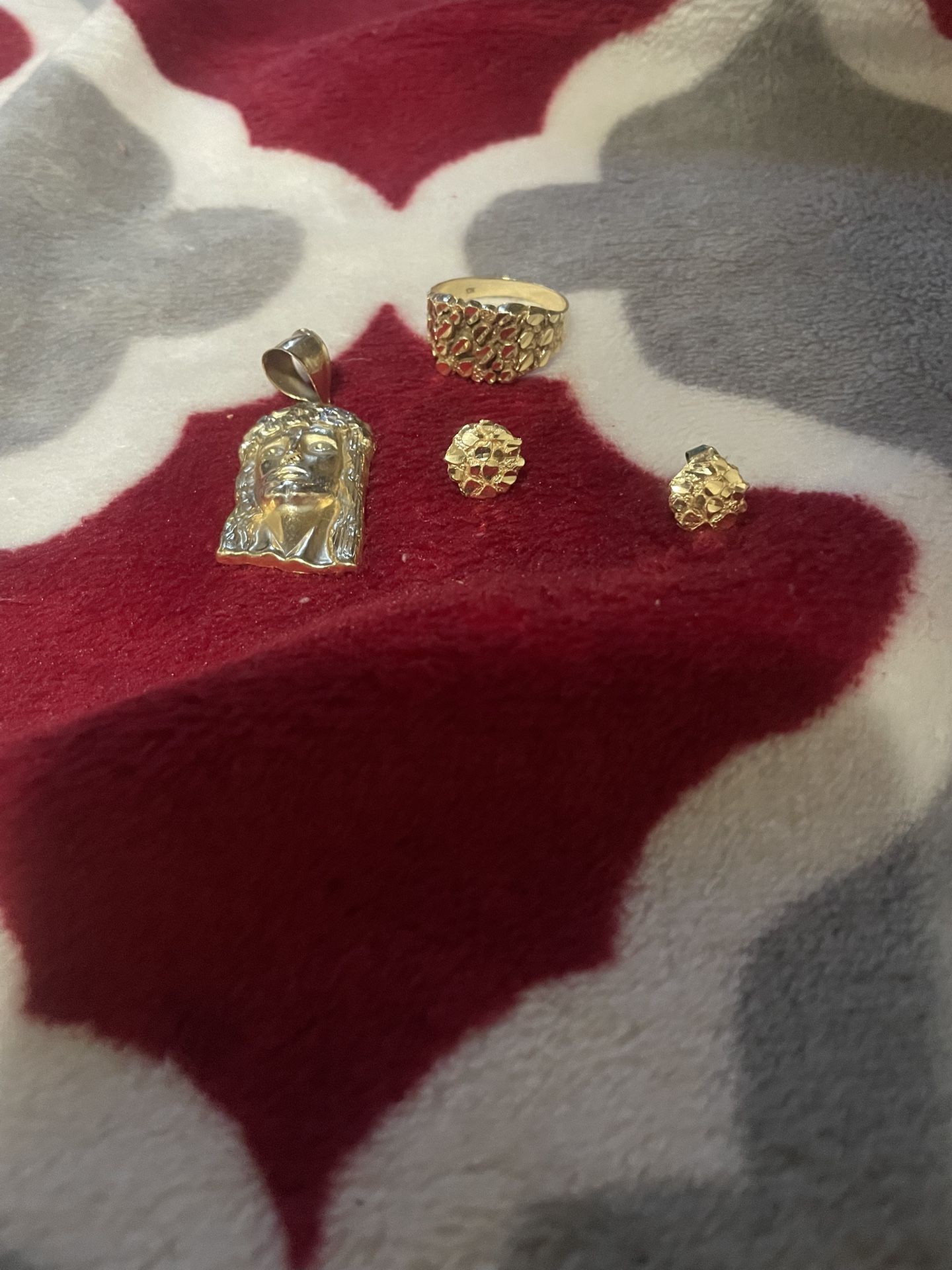 14k earring 2g, nugget ring size 5. 3.5 gram, Jesus head pendant 3g
