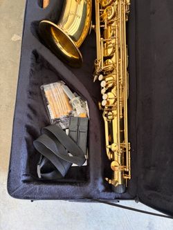 Mendini Alto Saxophone with Case and Accessories