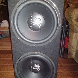 12in Subs Sealed Box And Lanzar Amp
